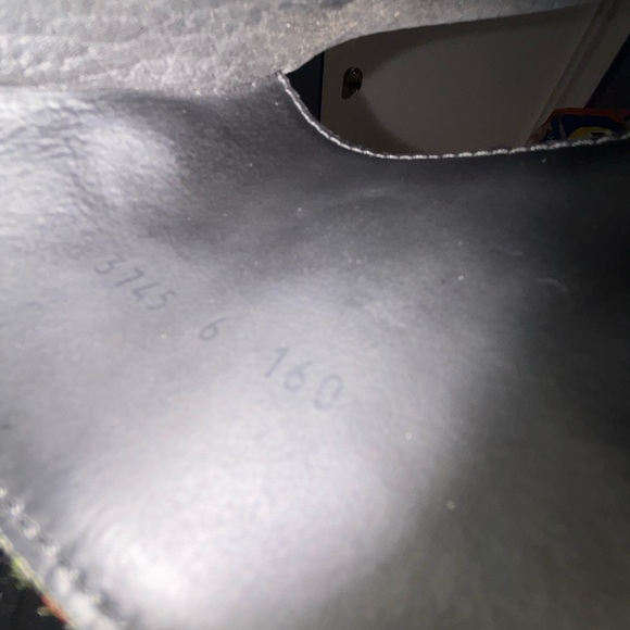 🌹GUCCI BROCADE FLORAL SLIDES🥰 - Picture 2 of 4